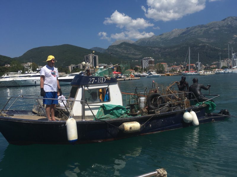 Akcija čišćenja morskog dna u zhavatu luke i oko gradskog bazena nadomak Pizane